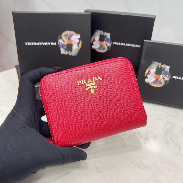 プラダ財布コピー内部構造